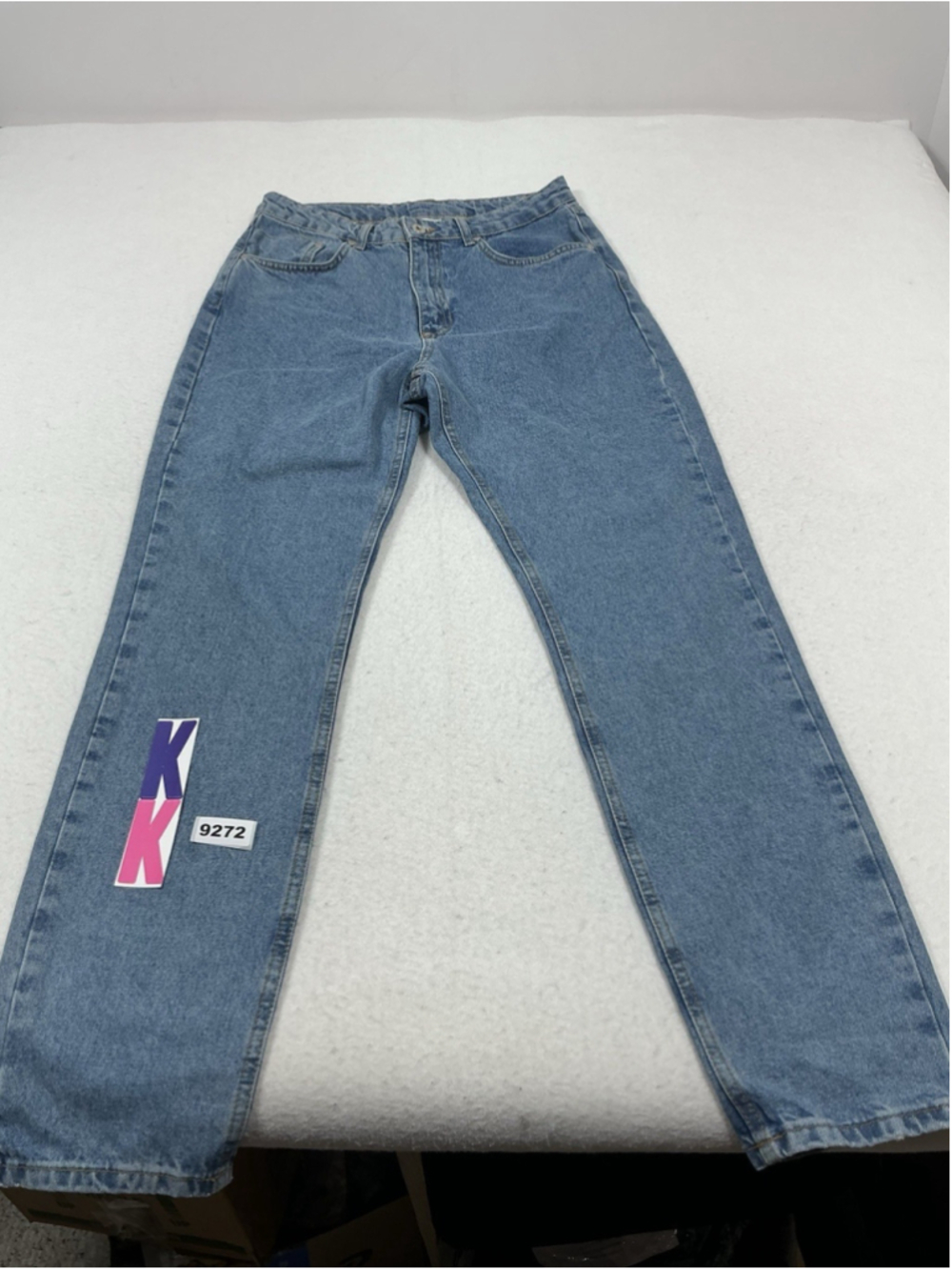 Womans Excellent Ragged Jean Blue Jeans Waist 30 Inch